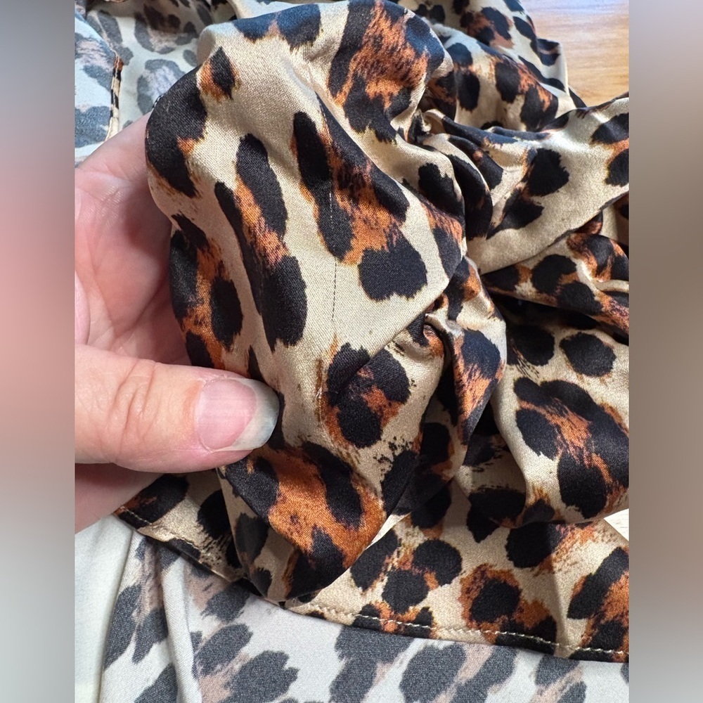 EUC Caroline Constas- Evelyn Leopard Print Long Sleeve Dress. Size M - Picture 11 of 13